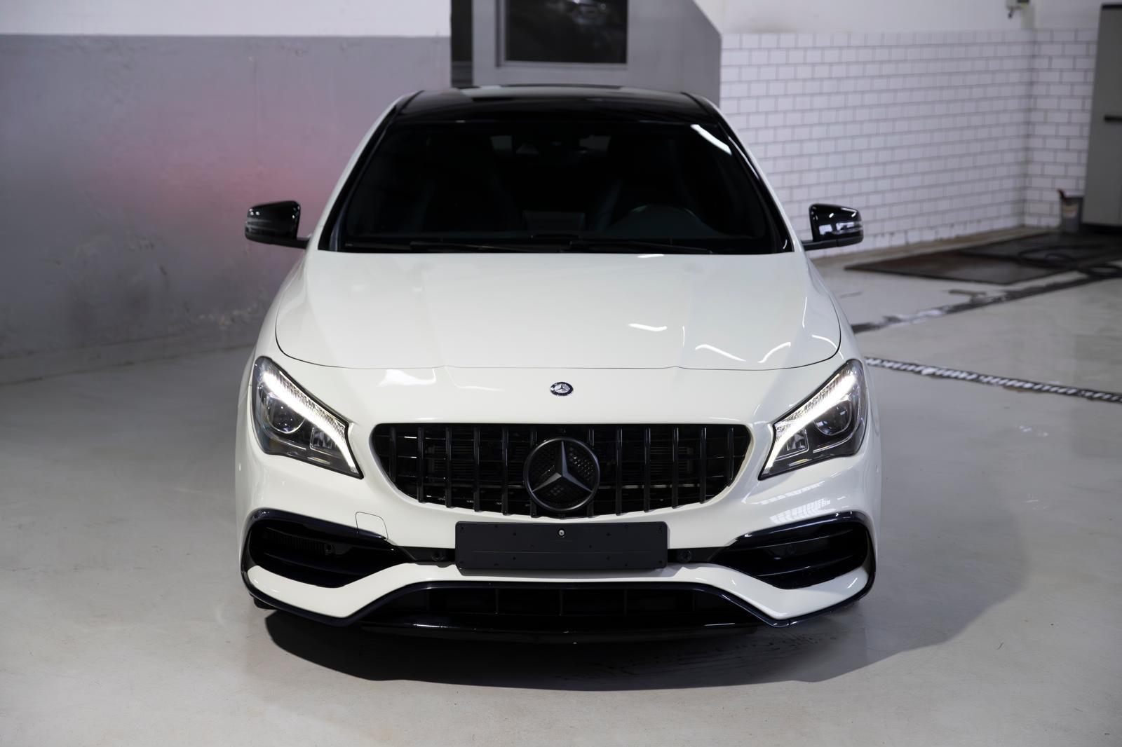 Mercedes-Benz CLA 45 AMG 0