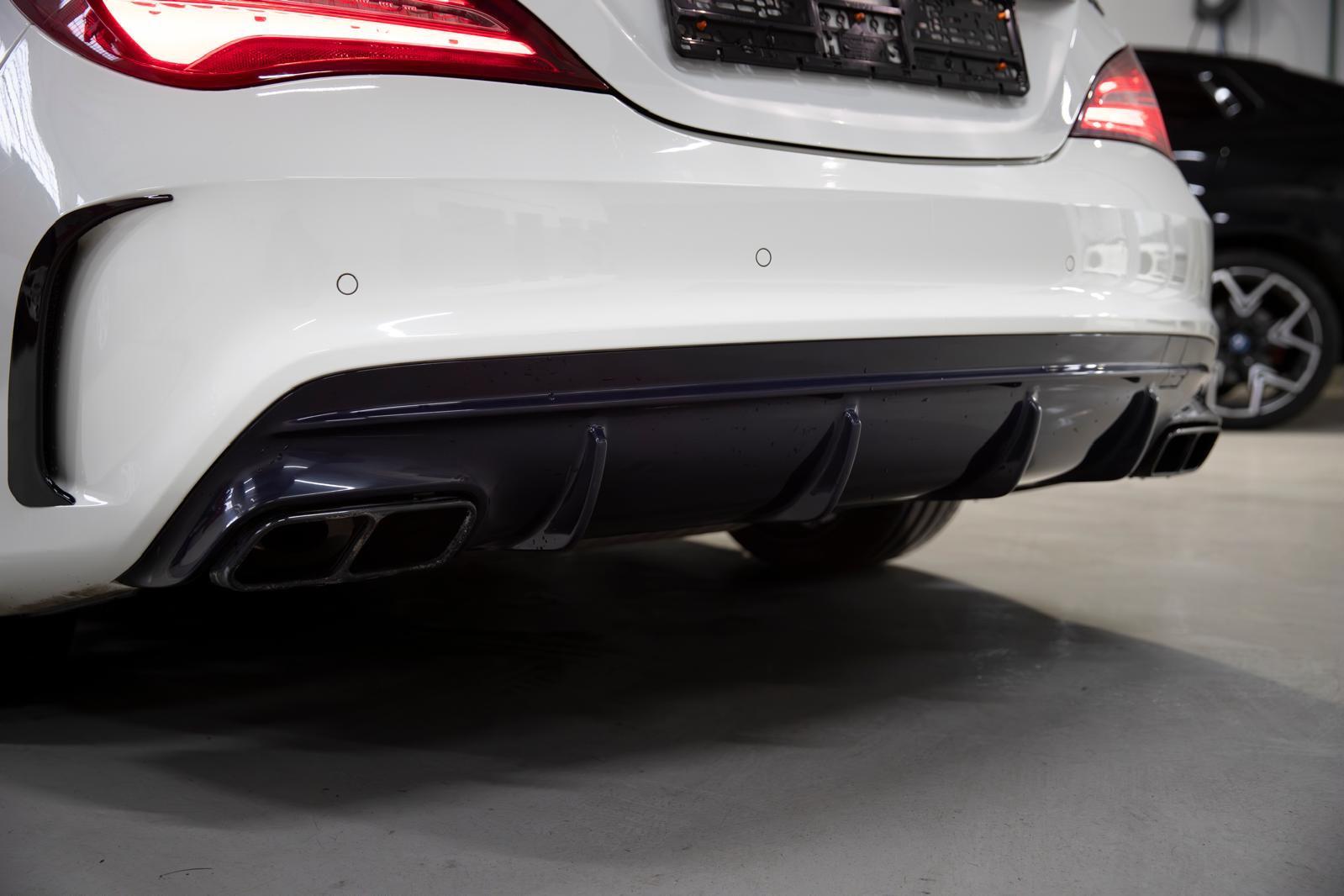 Mercedes-Benz CLA 45 AMG 0