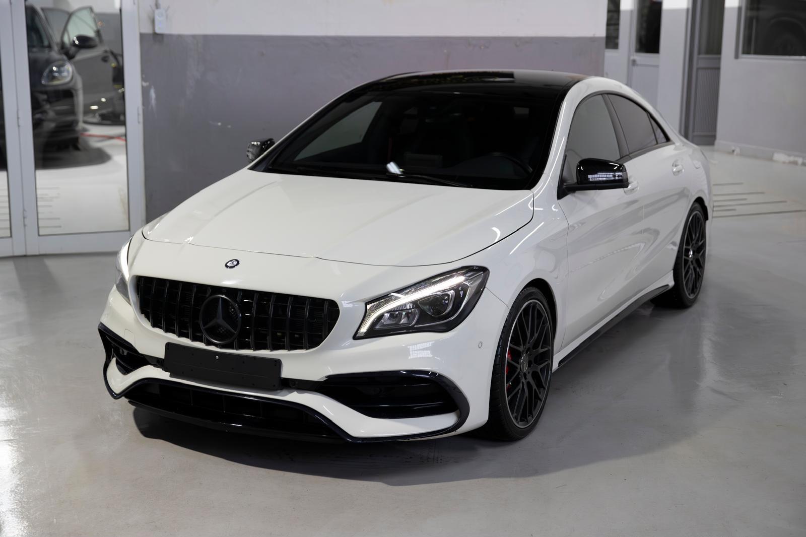 Mercedes-Benz CLA 45 AMG 0