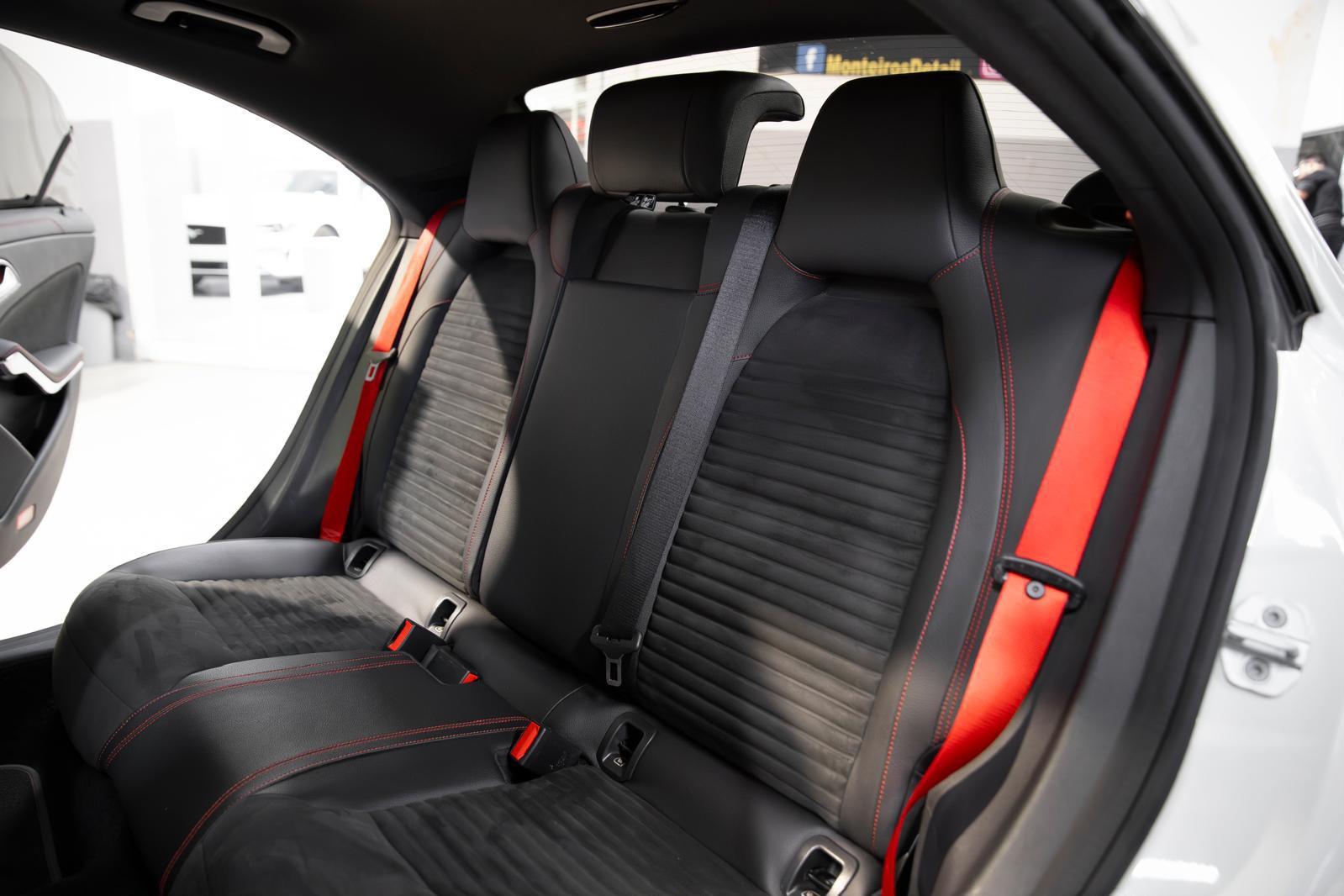 Mercedes-Benz CLA 45 AMG 0