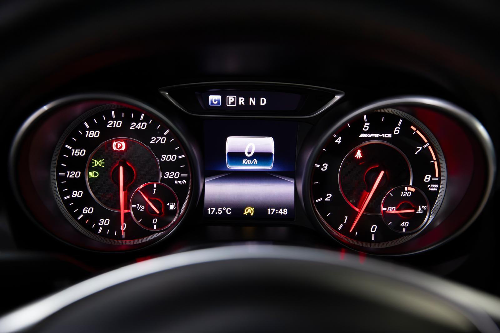 Mercedes-Benz CLA 45 AMG 0